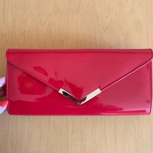 ALDO clutch